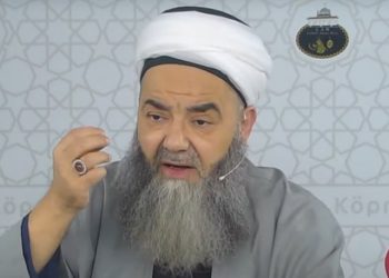 Cübbeli Ahmet'ten İsmailağa Cemaati'nin 'kadınlar cenazeye katılmasın' mesajına tepki