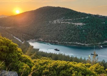 Danıştay iki kez iptal etmişti: Cengiz, Cennet Koyu’nu inşaata boğacak
