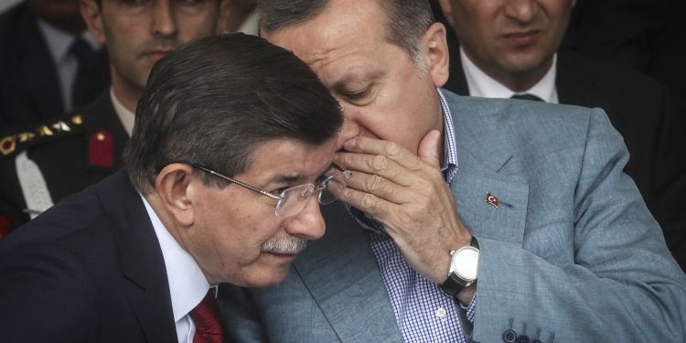 Davutoğlu’ndan ‘ihanet’ açıklaması: Biz olmasak Tayyip Erdoğan bir hiçti