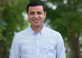 Demirtaş'tan 'Türkiye açılımı' açıklaması: Çanakkale Şehitliği'ne gitmeyi, onlar gibi yan yana durmamız gerektiğini göstermek isterim