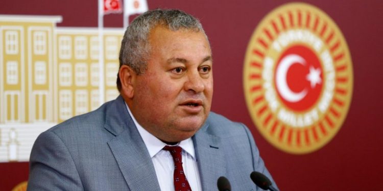 Demokrat Parti'de görev değişimi: Cemal Enginyurt'a yeni görev