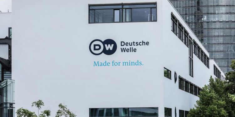 Deutsche Welle'den erişim engellemesi açıklaması: Yasal yollara başvuracağız