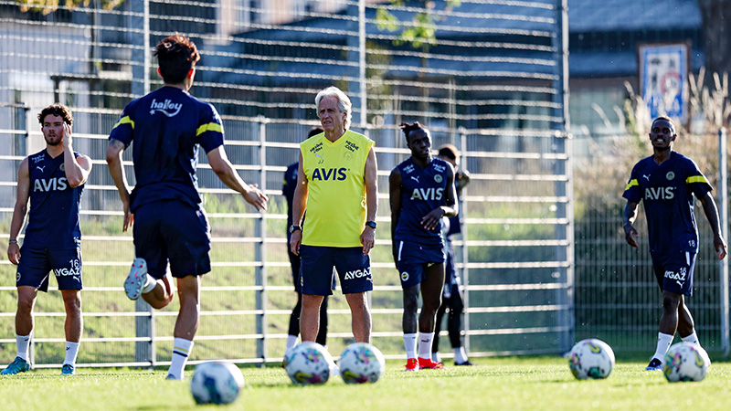 Dinamo Kiev maçı öncesi Fenerbahçe'ye iyi haber