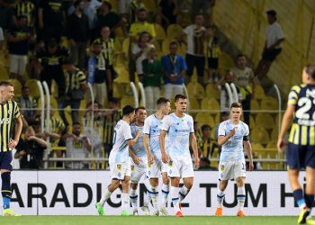 Dinamo Kiev'e uzatmalarda kaybeden Fenerbahçe, Şampiyonlar Ligi'ne veda etti
