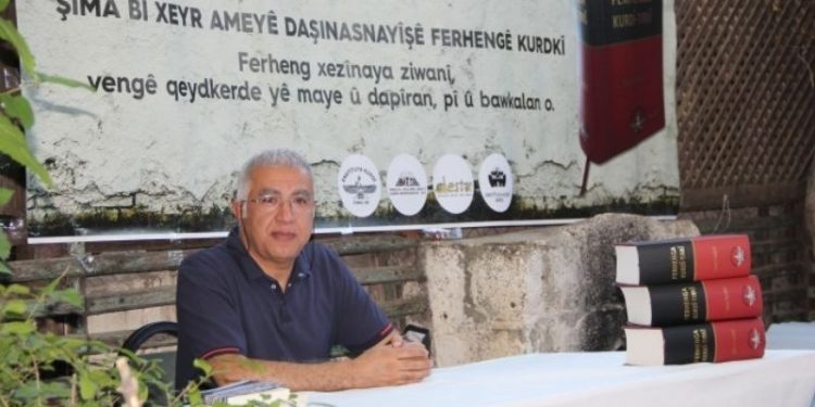 Diyarbakır’da Kürtçe-Türkçe sözlüğün tanıtımı yapıldı: Rüya gerçek oldu