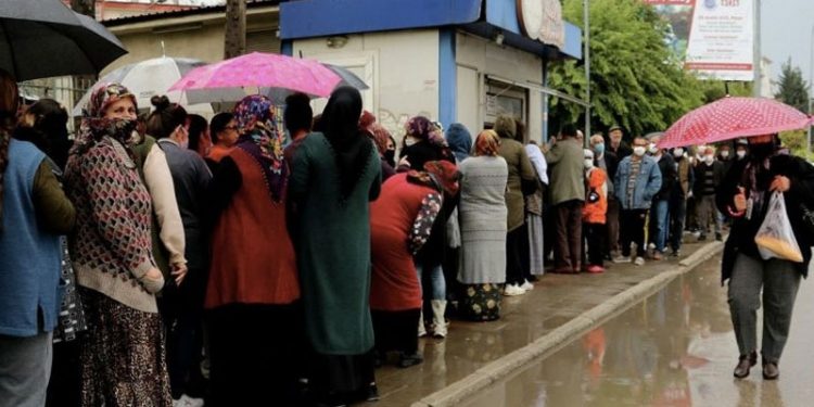 Dr. Turgay Bozoğlu: Devlet yoksuldan alıp zengine veriyor, şeffaflık yok, denetim eksik