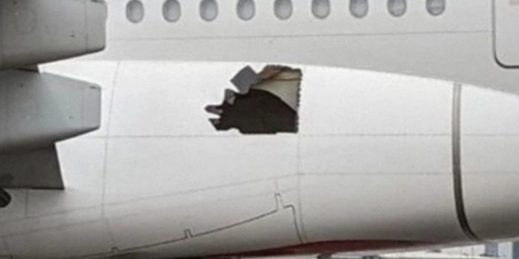 Dubai'den kalkan uçak, 14 saat boyunca yan tarafındaki delikle uçtu