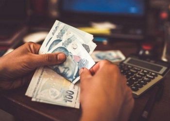 'EYT'liler için kademeli emeklilik formülü masada' iddiası