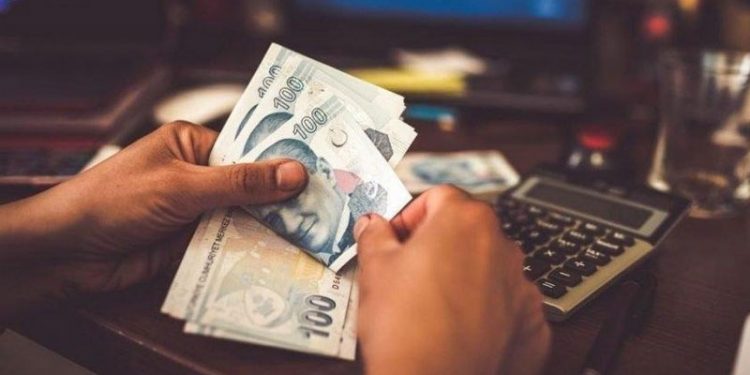 'EYT'liler için kademeli emeklilik formülü masada' iddiası