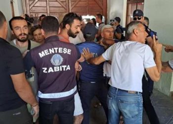 Ekolojistler belediye meclis toplantısına alınmadı