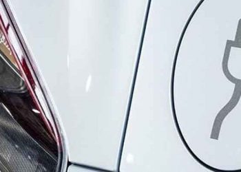 Elektrikli otomobil ithalatında ilave gümrük vergisi yüzde 20'ye çıkarıldı