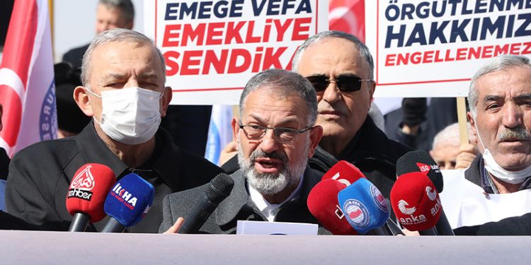 Emekli Memur-Sen Genel Başkanı Küçükkösen: Emeklilerle çalışanlar arasında açılan maaş farkı kapatılmalıdır