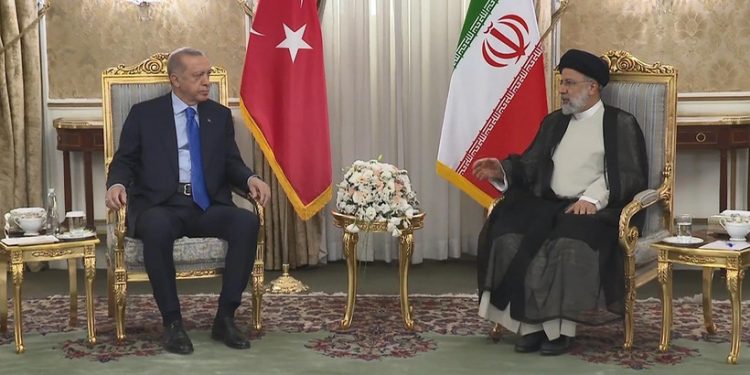 Erdoğan: İran’la savunma sanayiindeki dayanışma çok önemli