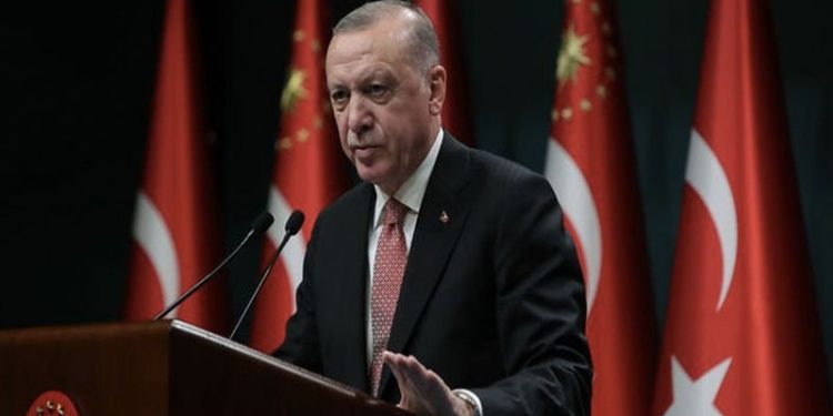 Erdoğan, eski belediye başkanlarıyla buluştu: Davamıza sahip çıkın