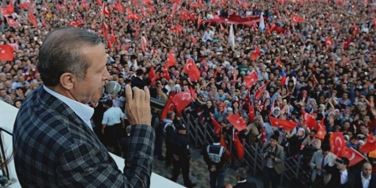Erdoğan’ın Kayseri mitingine işçilerin katılımının 'zorunlu tutulduğu' iddia edildi