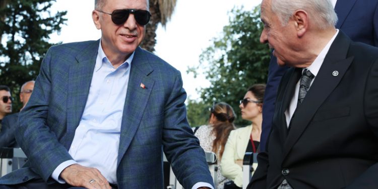 Erdoğan’ın güneş gözlüğünün fiyatı 55 bin TL