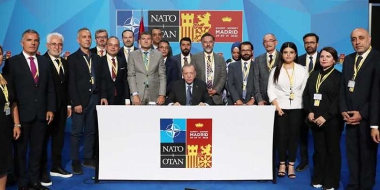 Erdoğan'dan 'kadın cinayetlerinde idam' açıklaması: Parlamento böyle bir karar alırsa onaylarım