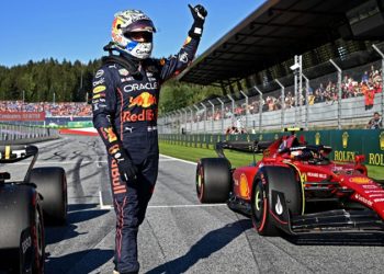 F1 Avusturya Grand Prix'sinde sprint yarışının galibi Verstappen oldu
