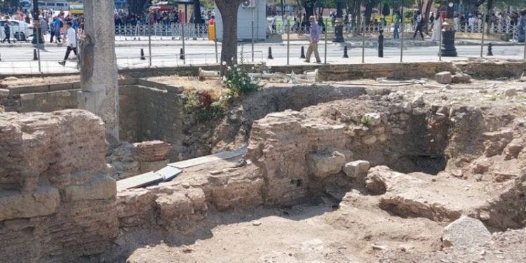 Fatih'teki arkeolojik kazılarda hem Osmanlı hem de Bizans dönemine ait bir mahalle bulundu