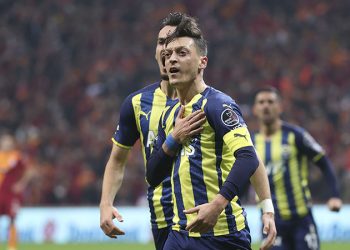 Fenerbahçe, Mesut Özil ile yolların ayrıldığını duyurdu