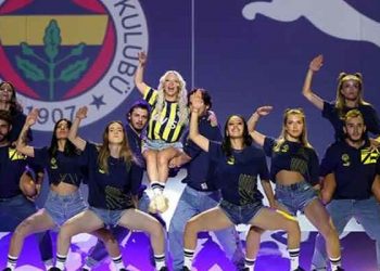Fenerbahçe'den bir günde 25 milyon TL'lik forma satışı