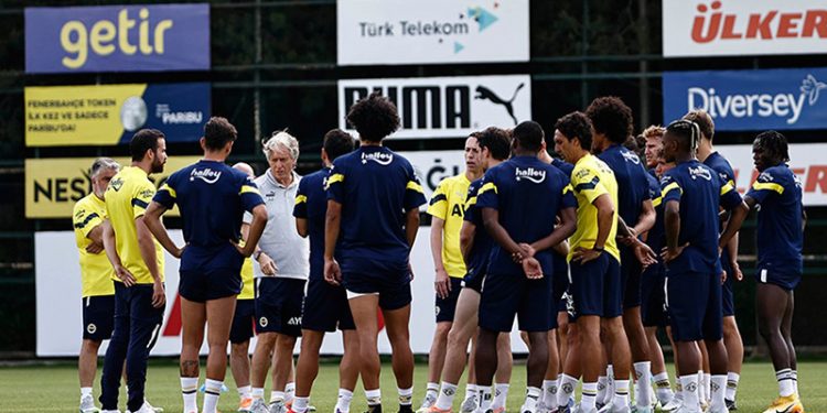 Fenerbahçe'nin Dinamo Kiev kadrosunda 10 eksik