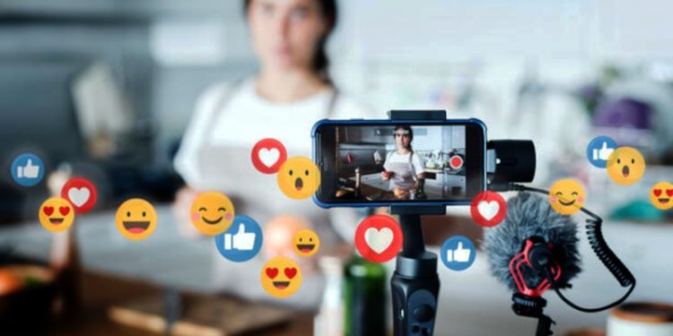 Fenomenlerin gelir karnesi açıklandı: YouTuber'lar reklam başına 100 bin TL kazanıyor