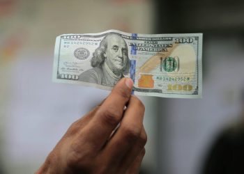 Fransız banka yıl sonu için dolar kuru tahminini açıkladı: 22 TL