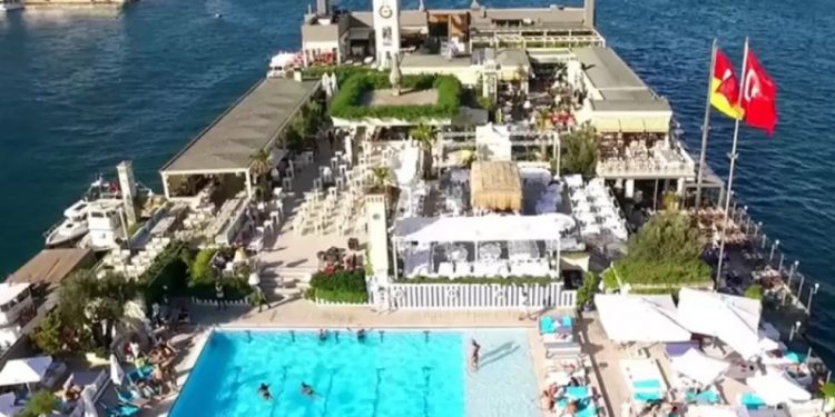 Galatasaray Adası için tarihi imza