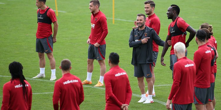 Galatasaray'da Diagne kamptan ayrıldı; işte yeni adresi!