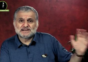 Gözünü kapayan kendine gece eder