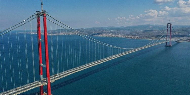 Günlük 45 bin araç garantisi verilmişti, bayramda bile 14 bin araç geçti