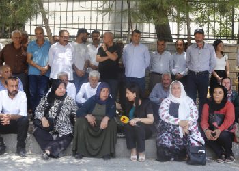 HDP,  bayramı da adliyede karşılayan Şenyaşar ailesini ziyaret etti