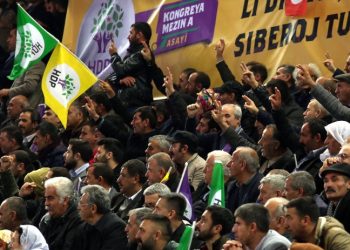 HDP kongresine katılan 14 kişi gözaltına alındı