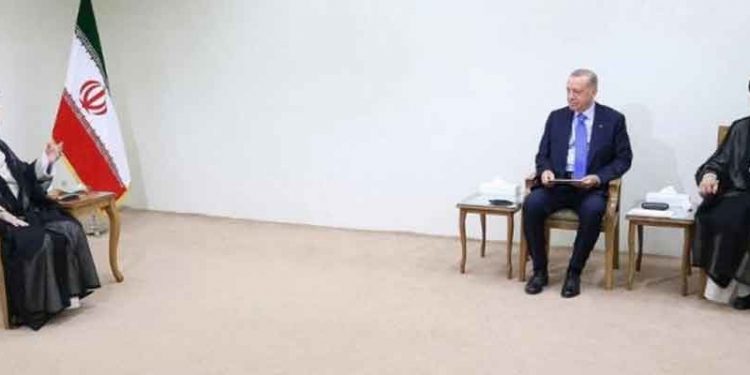 Hamaney, Erdoğan’ı uyarmış: Suriye’ye harekat bölgeye zarar verir