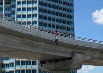 Hastaneden randevu alamayan vatandaş, intihar girişiminde bulundu