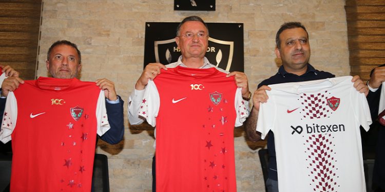 Hatayspor'dan, Cumhuriyet'in 100. yılına özel forma