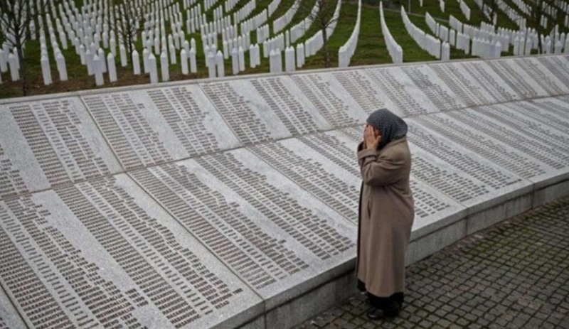 Hollanda’dan ‘Srebrenitsa Soykırımı’ özrü