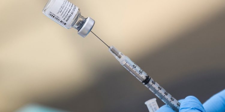 İBB Bilim Kurulu'ndan Covid-19 artışı uyarısı; hatırlatma dozu ve maske çağrısı