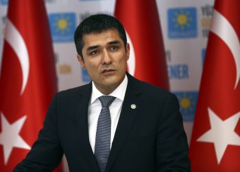 İYİ Partili Buğra: Hekimlerimizi vandallara ve iktidara yedirmeyeceğiz