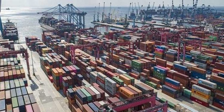 İhracat beklenti endeksi 2,2 puan, ithalat 2 puan geriledi