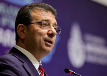 İmamoğlu'ndan eleştirilere cevap: Çizmemi gösteriş olsun diye giymiyorum