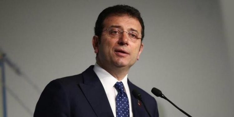 İmamoğlu’nun aile mezarlığının duvarına gamalı haç çizildi