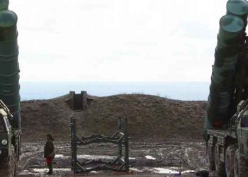 İngiltere: Rusya S-400'leri kara saldırısı için kullanıyor