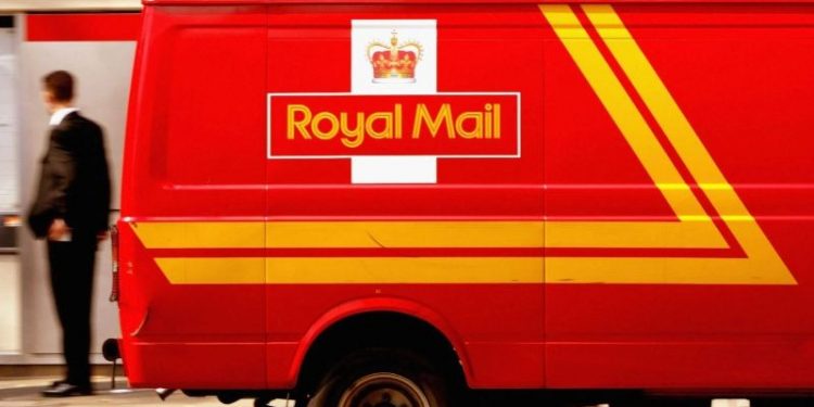 İngiltere’de 115 bin Kraliyet Postası işçisi grev kararı aldı