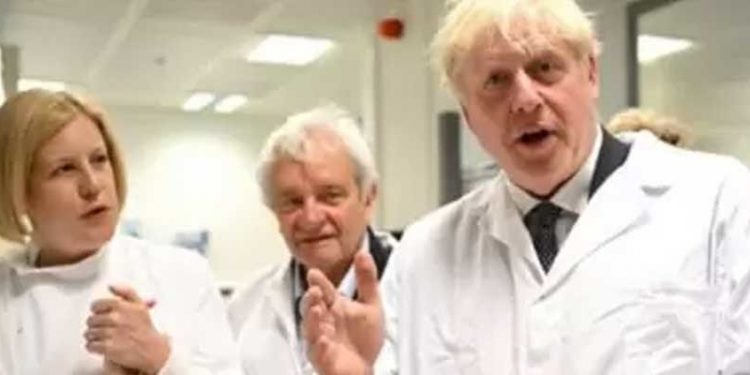 İngiltere'de Muhafazakar Parti liderliğine adaylık için son saatler: Yeni lider ve başbakan 5 Eylül'de açıklanacak