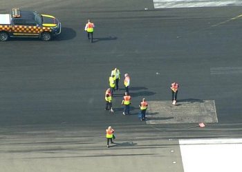 İngiltere'de aşırı sıcaklar Luton Havalimanı'ndaki pistte tahribata yol açtı