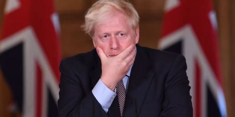 İngiltere’de hükümet krizi: İki bakanın ardından bakan yardımcısı ve danışmanı da istifa etti