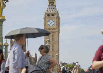 İngiltere'de ilk kez aşırı sıcaklık uyarısı: Ülke tarihinin en sıcak günü yaşanabilir