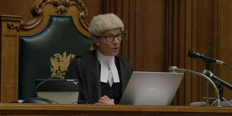 İngiltere'de ilk kez mahkeme kararı kamerayla kayıt altına alındı